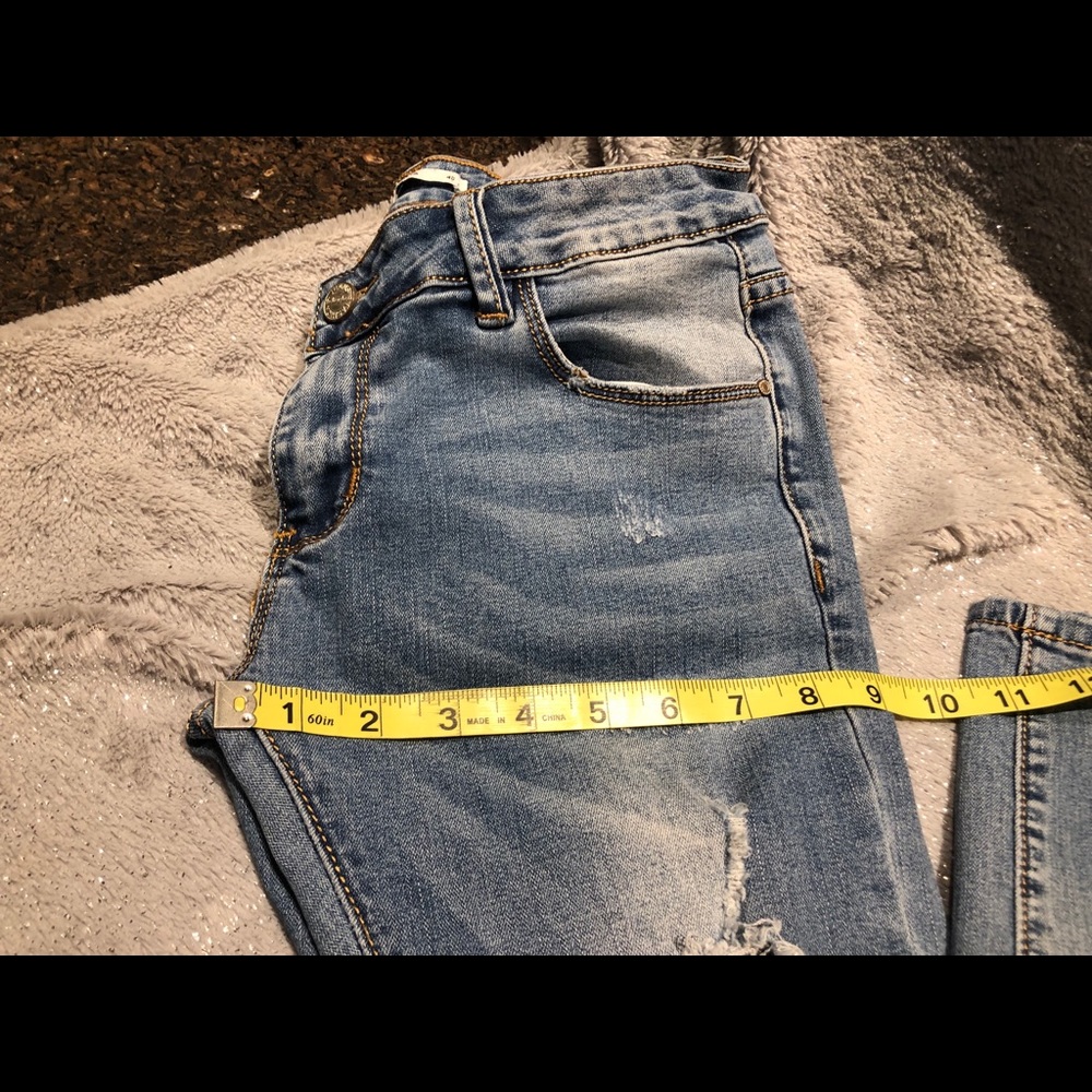 Laulia Ripped Skinny Jeans - Picture 6 of 8
